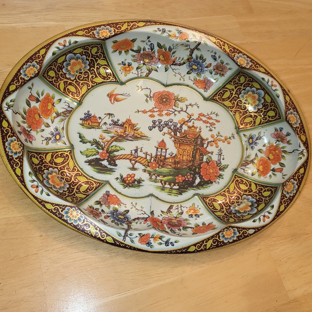 Vintage Daher Decorative Tray